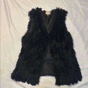 JOLT Women's Faux Fur Vest in Black Size L *PRE-OWNED*